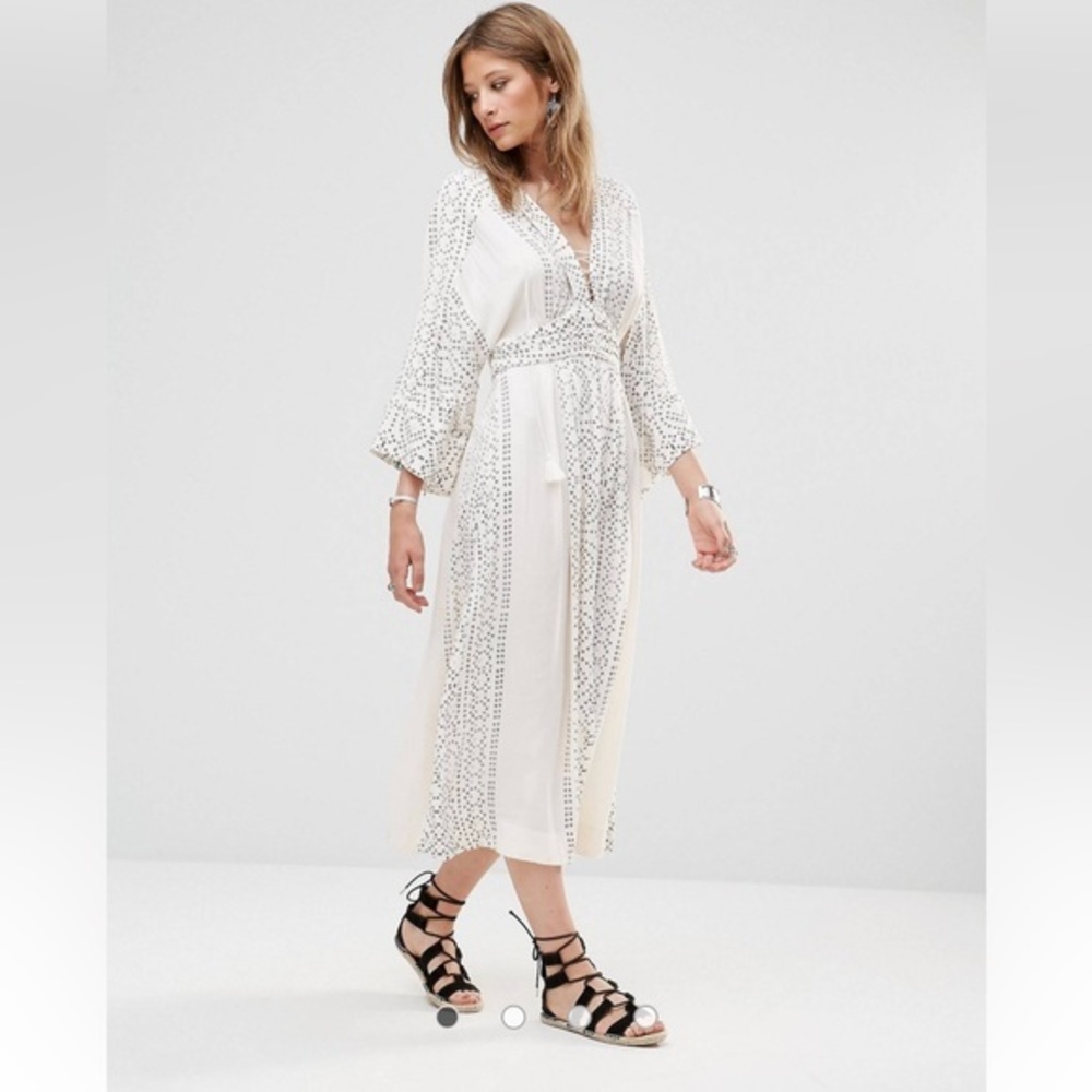 Free people bohemian printed v neck bell‎ sleeve flowy mid length dress w/ tie - Picture 3 of 12